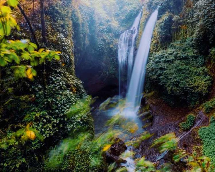 Amazing Holiday in Bali Secret Garden and Waterfall Jump